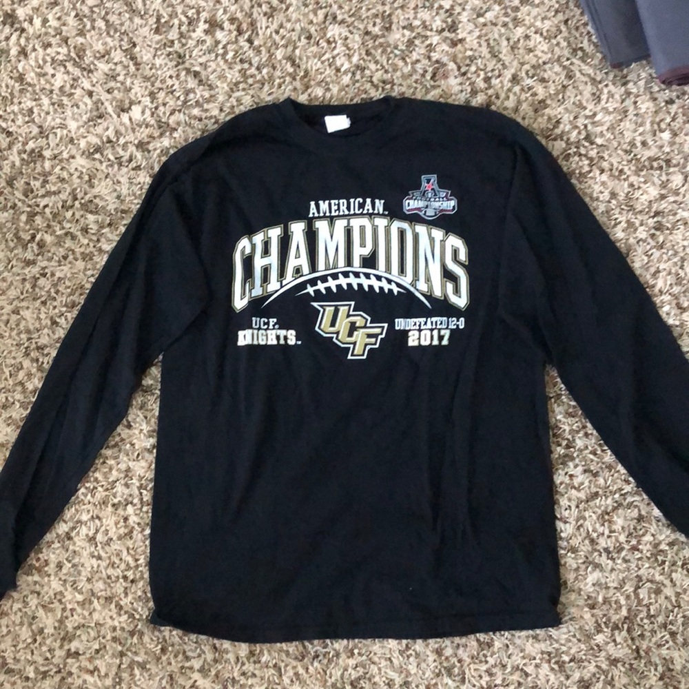 UCF Champion 2017 undefeated Longsleeve Tee